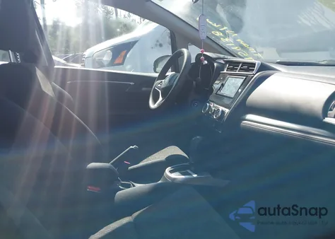 2015 Honda Fit Lx from USA, damaged, VIN 3HGGK5H51FM759138